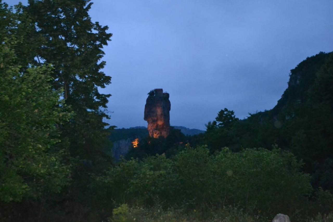 Dito'S House Katskhi Екстериор снимка